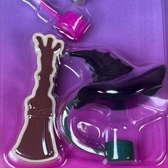 Dunkin Wicked For Good Set of Straw Accessories Witch Broom Lollipop Cup‎ Topper - Picture 4 of 6